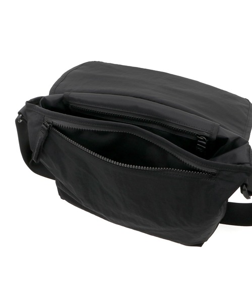 Manhattan Portage BLACK LABEL（マンハッタンポーテージ　ブラックレーベル）の「STANDARD MESSENGER BAG(XS) MGNT NYLON TUSSAH（メッセンジャーバッグ・メンズ・ブラック/ブラウン/ベージュ・X-SMALL）」の10枚目の写真