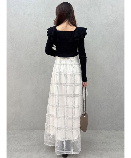 MERCURYDUO(マーキュリーデュオ)の「編み変化ラッフルコンパクト(ニット/セーター・レディース・アイボリー/チャコールグレー/ブラック/ミント/ベージュ・FREE)」の10枚目の写真