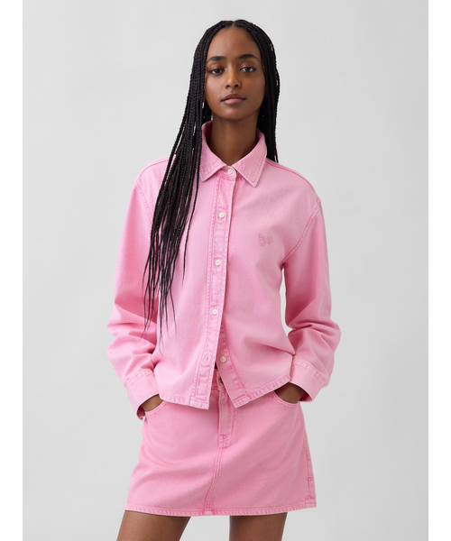 GAP(ギャップ)の「ウルトラソフトデニム GAPロゴシャツ(シャツ/ブラウス・レディース・ピンク・M/S/XXS/L/XS)」の2枚目の写真