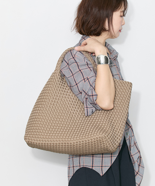 journal standard L'essage(ジャーナルスタンダードレサージュ)の「《追加》【NAGHEDI/ナゲディ】ST BARTHES LARGE TOTE:トートバッグ(トートバッグ・レディース・ベージュ・FREE)」の6枚目の写真