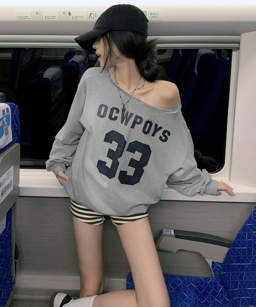 NANEA(ナネア)の「ワンショルダーナンバーロゴプリントトップス(Tシャツ/カットソー・レディース・グレー/ネイビー・LARGE/MEDIUM)」の6枚目の写真