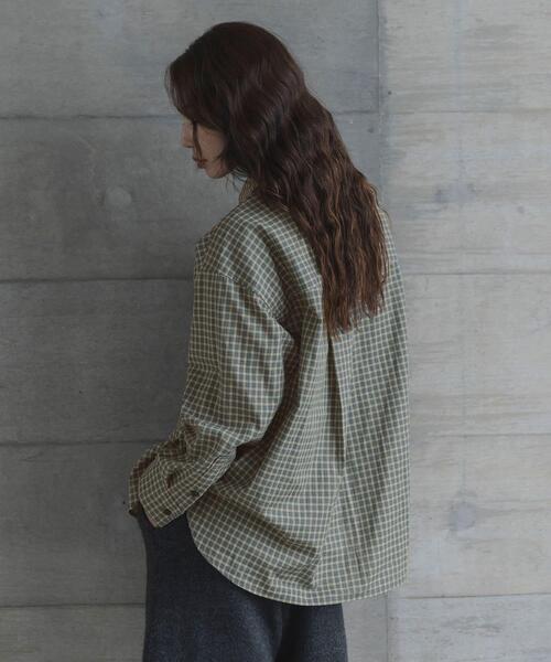 URBAN RESEARCH Sonny Label(アーバンリサーチサニーレーベル)の「ドビーチェックアシメシャツ(シャツ/ブラウス・レディース・ブラウン/ブルー/ベージュ・FREE)」の21枚目の写真