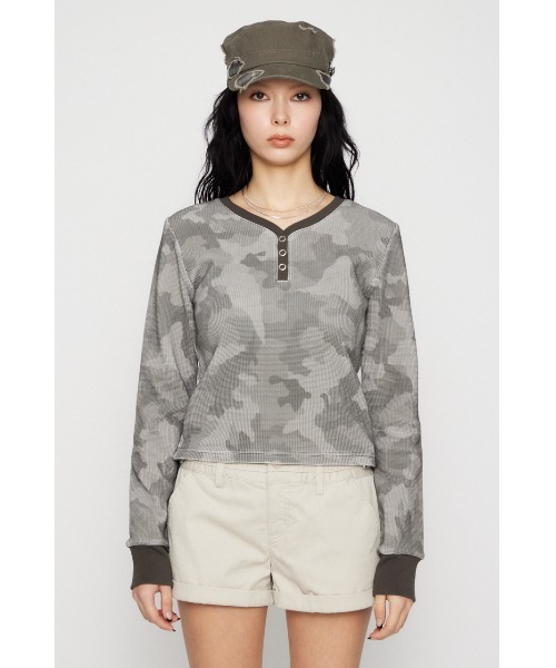 LAGUA GEM(ラグアジェム)の「CAMOUFLAGE CUT トップス(Tシャツ/カットソー・レディース・グレー/カーキ・FREE)」の7枚目の写真