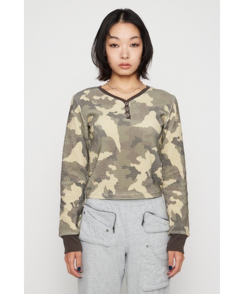 LAGUA GEM(ラグアジェム)の「CAMOUFLAGE CUT トップス(Tシャツ/カットソー・レディース・グレー/カーキ・FREE)」の3枚目の写真
