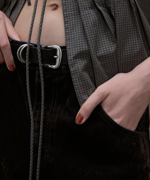 ADAM ET ROPE'（アダムエロペ）の「【サステナブル】ダブルリングスムースベルト（ベルト・レディース・シルバー/ゴールド・FREE）」の3枚目の写真