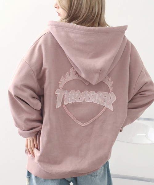 THRASHER(スラッシャー)の「【THRASHER/スラッシャー】裏毛 ピグメント加工 ダメージデニムアップリケ刺繍 ダブルジップアップパーカー※Sサイズのみショート丈デザイン※(パーカー・メンズ・チャコール/ブラウン/ピンク/グレー・L/M/XL/S-Short)」の4枚目の写真