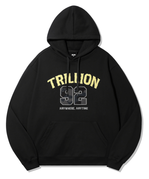 TRILLION(トリリオン)の「カモアプリケグラフィックオーバーサイズフードパーカー_ブラック(パーカー・レディース・その他・M/L/XL)」の4枚目の写真