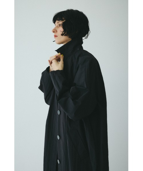 HeRIN.CYE(ヘリンドットサイ)の「Soutien collar coat ステンカラーコート(ステンカラーコート・レディース・ブラック/ブルー/オフホワイト・FREE)」の14枚目の写真