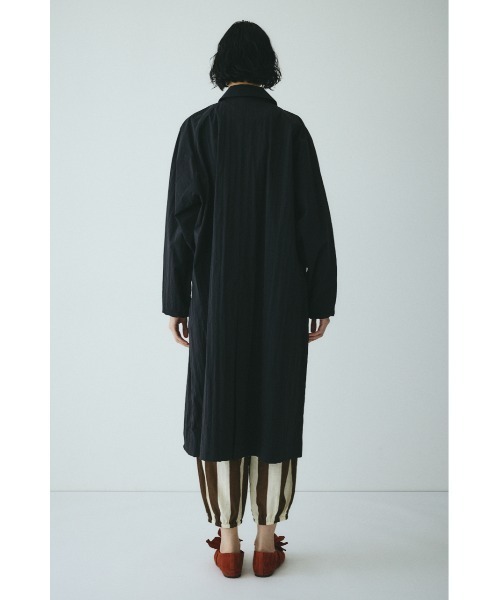 HeRIN.CYE(ヘリンドットサイ)の「Soutien collar coat ステンカラーコート(ステンカラーコート・レディース・ブラック/ブルー/オフホワイト・FREE)」の18枚目の写真