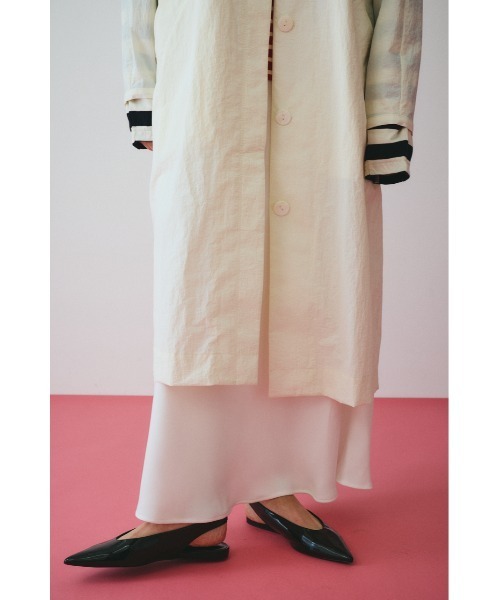 HeRIN.CYE(ヘリンドットサイ)の「Soutien collar coat ステンカラーコート(ステンカラーコート・レディース・ブラック/ブルー/オフホワイト・FREE)」の11枚目の写真