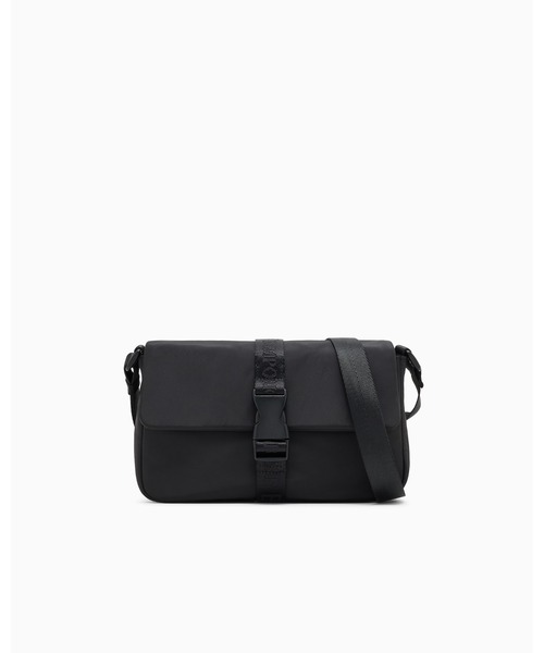 EMPORIO ARMANI EA7（エンポリオアルマーニイーエーセブン）の「<オンライン限定>【エンポリオ アルマーニ EA7】ショルダーバッグ テクニカルファブリック（ショルダーバッグ・レディース・ブラック・FREE）」の3枚目の写真