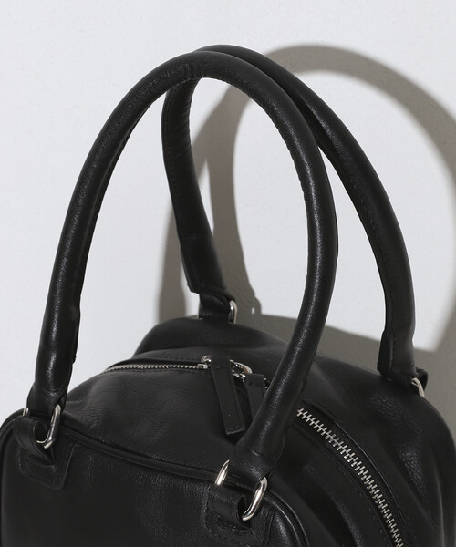 Firsthand（ファーストハンド）の「Firsthand/ファーストハンド レザー キュービック ボストンバッグ / 牛革 / 撥水レザー（ボストンバッグ・レディース・ベージュ/ブラック・ONE SIZE）」の17枚目の写真