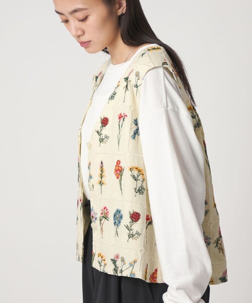 CITEN（シテン）の「＜CITEN＞ブロックフラワーシシュウベスト（ベスト・レディース・オフホワイト/ブラック・FREE）」の19枚目の写真