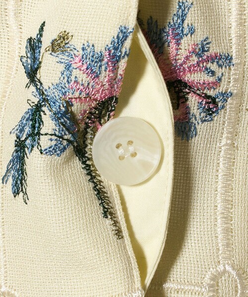 CITEN（シテン）の「＜CITEN＞ブロックフラワーシシュウベスト（ベスト・レディース・オフホワイト/ブラック・FREE）」の7枚目の写真