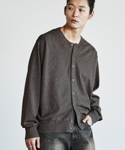 WYM LIDNM（ウィム バイ リドム）の「T/C CREW COMPACT CARDIGAN（カーディガン/ボレロ・メンズ・ライトグレー/チャコール/アッシュブラウン/グレー/ブラウン系・M/S/L）」の4枚目の写真