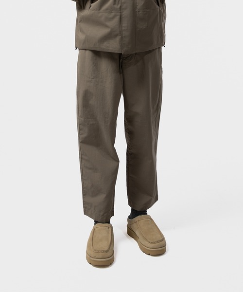 GOLDWIN（ゴールドウィン）の「GOLDWIN Relax Straight Easy Pants ゴールドウイン リラックスストレートイージーパンツ（ユニセックス）（その他パンツ・メンズ・ブラック・2/3）」の13枚目の写真