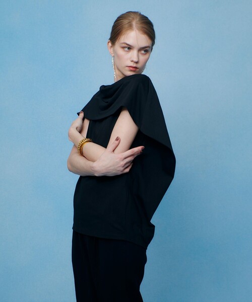 LOULOU WILLOUGHBY(ルルウィルビー)の「【LOULOU WILLOUGHBY】ケープデコルテトップス(Tシャツ/カットソー・レディース・ネイビー/ブラック系その他/レッド/ホワイト系その他・2)」の21枚目の写真