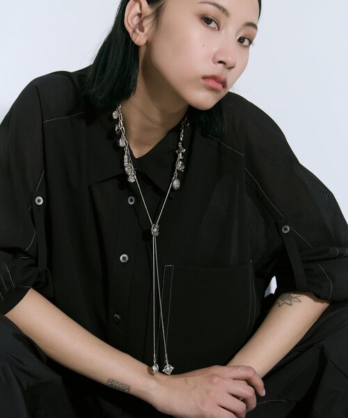 TOGA PULLA（トーガ　プルラ）の「【TOGA PULLA/トーガプルラ】Metal motif loop tie/メタルモチーフループタイ（ネックレス・レディース・シルバー・FREE）」の6枚目の写真