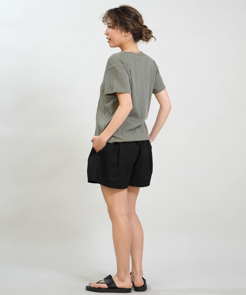 RIKKA FEMME(リッカファム)の「RIKKA FEMME/リッカファム 半袖 Tシャツ ヘンリーネック RF6S-2109(Tシャツ/カットソー・レディース・ブラック/カーキ/ホワイト・M/L/S/M)」の19枚目の写真