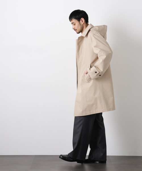 NANO universe(ナノユニバース)の「フーデッドステンカラーコート「WARP PRINT」ライニング(ステンカラーコート・メンズ・カーキ/ベージュ/ネイビー・S/M/L)」の17枚目の写真