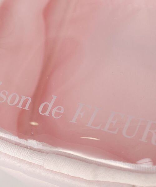 Maison de FLEUR（メゾンドフルール）の「ビジューリボンクリアポーチS（ポーチ・レディース・ライトブルー/ブラック/ラベンダー/アイボリー/レッド/ピンク・FREE）」の21枚目の写真