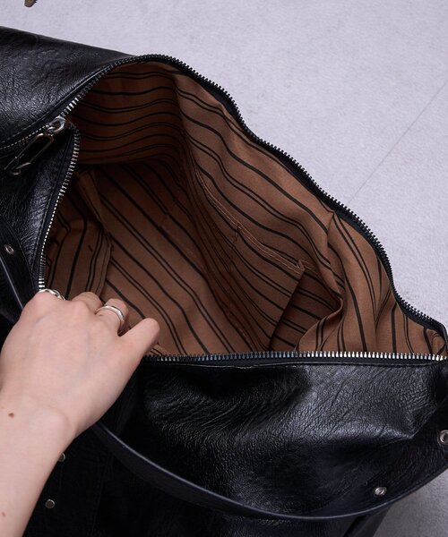 w closet（ダブルクローゼット）の「スターバックルマルチWAYバッグ（トートバッグ・レディース・ブラック/ブラウン・FREE）」の4枚目の写真