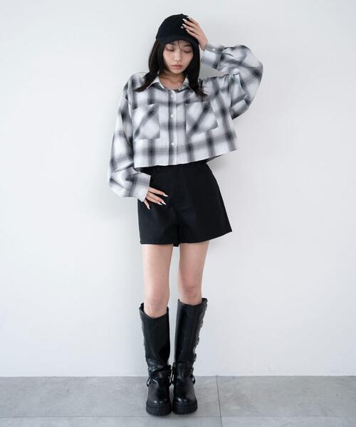 WEGO(ウィゴー)の「WEGO/【26年春夏新作】ショートチェックシャツ(シャツ/ブラウス・レディース・ホワイト/ブラック・FREE)」の3枚目の写真