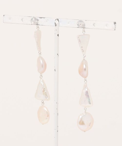 IRIS47（イリスフォーセブン）の「【IRIS 47】mozaic pearl pierce/モザイク パール ピアス（ピアス（両耳用）・レディース・ホワイト・FREE）」の7枚目の写真