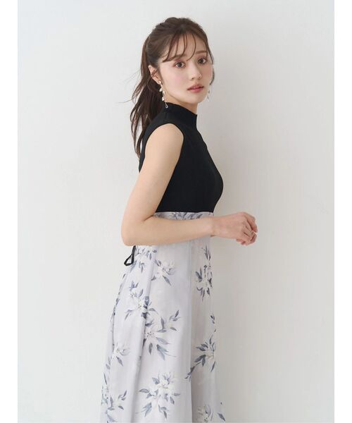 MERCURYDUO(マーキュリーデュオ)の「花柄ドッキングバックレースアップワンピース(ワンピース・レディース・ブラック/グリーン/ベージュ・MEDIUM/SMALL)」の19枚目の写真