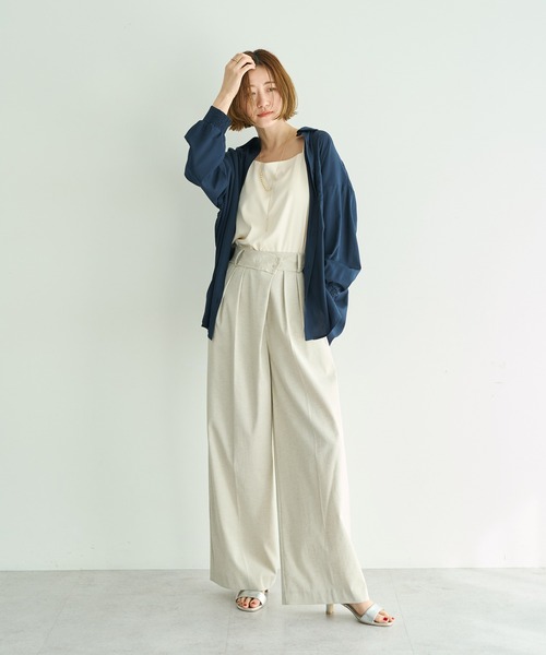 YECCA VECCA（イェッカヴェッカ）の「ボートネックサテンキャミ（キャミソール・レディース・ブラウン/ブラック/アイボリー・FREE）」の9枚目の写真