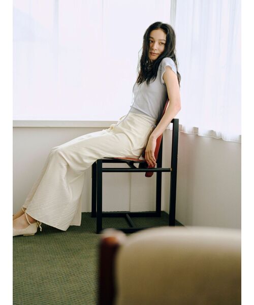 Ungrid（アングリッド）の「ウエストデザインフィットアイラインスカート（スカート・レディース・ブルー/ブラック/アイボリー・MEDIUM/SMALL）」の6枚目の写真