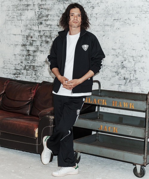 No Rain No Rainbow(ノーレインノーレインボー)の「mj11429-track jacket with pick patch トラックジャケット(NR26S-13)(ブルゾン・メンズ・ブラック×ブラック/ブラック×ホワイト/ライトグレー・XL/L/M/S)」の8枚目の写真