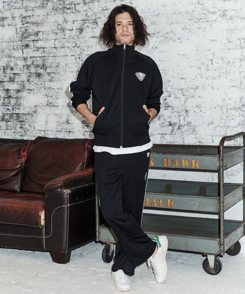 No Rain No Rainbow(ノーレインノーレインボー)の「mj11429-track jacket with pick patch トラックジャケット(NR26S-13)(ブルゾン・メンズ・ブラック×ブラック/ブラック×ホワイト/ライトグレー・XL/L/M/S)」の9枚目の写真