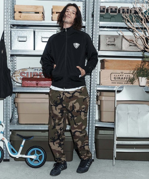 No Rain No Rainbow(ノーレインノーレインボー)の「mj11429-track jacket with pick patch トラックジャケット(NR26S-13)(ブルゾン・メンズ・ブラック×ブラック/ブラック×ホワイト/ライトグレー・XL/L/M/S)」の13枚目の写真