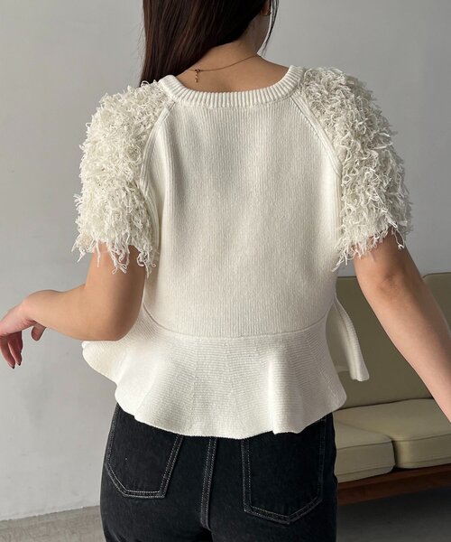 CAPRICIEUX LE'MAGE（カプリシューレマージュ）の「フリンジペプラムニット（ニット/セーター・レディース・チャコールグレー/ベージュ/ホワイト・FREE）」の16枚目の写真