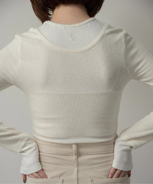 lawgy（ラウジー）の「crew neck like layered pattern tops / クルーネックライクレイヤードパターントップス（Tシャツ/カットソー・レディース・ライトブルー/ブラック/グレー/アイボリー・FREE）」の8枚目の写真