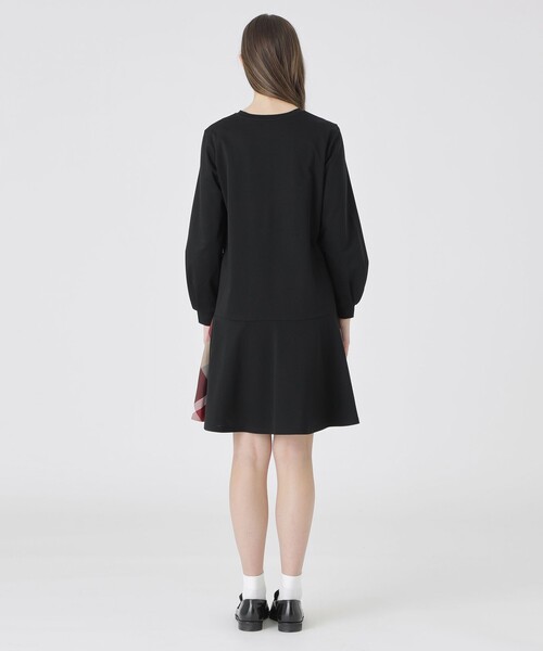 BLUE LABEL CRESTBRIDGE(ブルーレーベルクレストブリッジ)の「スーピマコットンポンチミニドレス(ワンピース・レディース・ダークネイビー/ブラック・36/38)」の4枚目の写真
