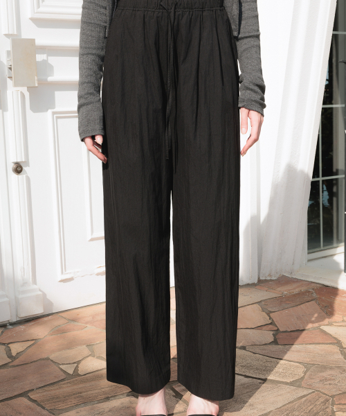 DEHEVE（デヘヴェ）の「String Pintuck Wide Pants [Black]（その他パンツ・レディース・ブラック・FREE）」の2枚目の写真