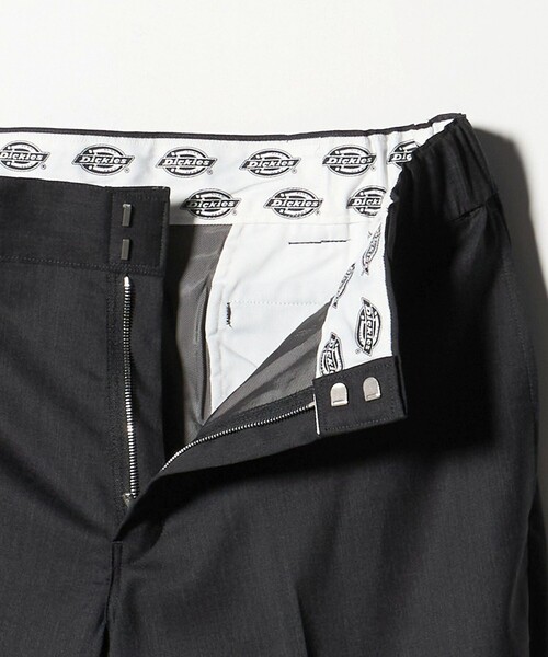 Dickies（ディッキーズ）の「【別注】 ＜Dickies＞ ワイド イージー スラックス パンツ（スラックス・メンズ・ダークグレー/ブラック・32inch/28inch/34inch/30inch）」の7枚目の写真