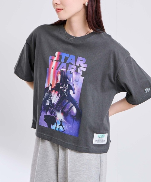 STAR WARS(スターウォーズ)の「【DISCUS×STAR WARS】ショート丈 スターウォーズ×ディスカス コラボ グラフィックTシャツ(Tシャツ/カットソー・レディース・グレー系4/グレー系3/グレー系2/グレー系1・M)」の4枚目の写真