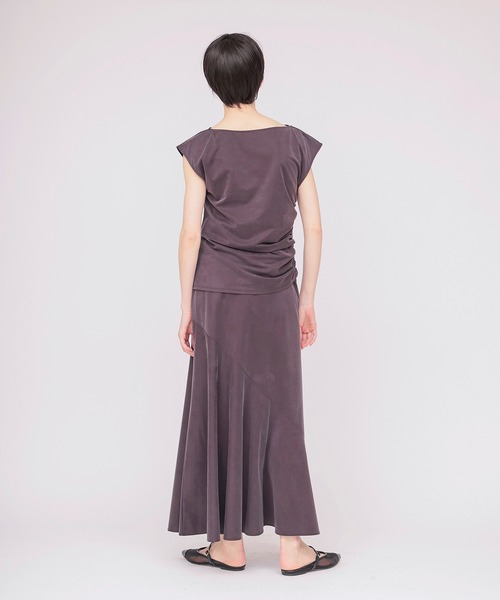 DRESSLAVE(ドレスレイブ)の「asymmetric flare jersey skirt(アシンメトリーフレアジャージースカート)(スカート・レディース・ブラウン/グレー・38)」の12枚目の写真