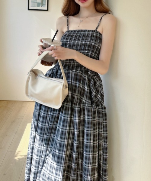 Ada.(エイダ)の「チェック柄 切替 ギャザー キャミ ロング ワンピース(ワンピース・レディース・ブラウン/レッド/ブラック・FREE)」の4枚目の写真