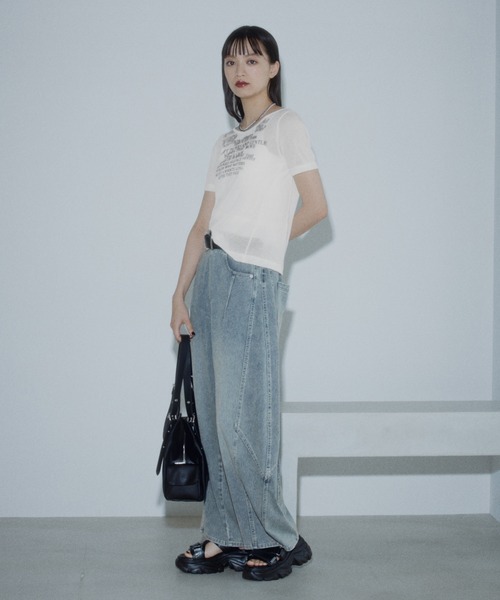 PAGEBOY（ページボーイ）の「シアーグラフィックトップス（Tシャツ/カットソー・レディース・ブラック/オフホワイト・FREE）」の4枚目の写真
