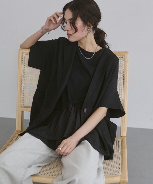 hunch(ハンチ)の「ワッシャーサテン 半袖シャツジャケット(テーラードジャケット・レディース・ライトカーキ/ブラック/アイボリー・FREE)」の2枚目の写真