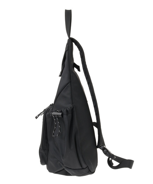 CONVERSE TOKYO(コンバーストウキョウ)の「NYLON ONE-SHOULDER BAG(ボディバッグ/ウエストポーチ・レディース・グレー/ブラック・FREE)」の16枚目の写真