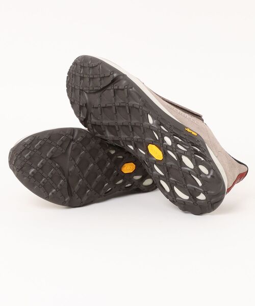 MERRELL（メレル）の「MERRELL メレル JUNGLE MOC 2.0 AC+ メンズスニーカー スリッポン アウドドアシューズ(ジャングルモック2.0AC+) J94527 ボルダー（スリッポン・メンズ・ベージュ系その他2・25.0cm/25.5cm/26.0cm/26.5cm/27.0cm/27.5cm/28.0cm）」の2枚目の写真