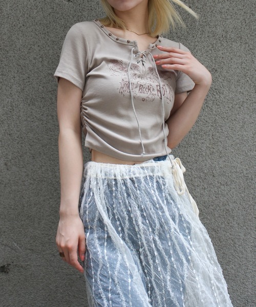 SpRay(スプレイ)の「テレコイーグルスタッズショートスリーブトップス(Tシャツ/カットソー・レディース・ブラウン/ホワイト/カーキ/ライトベージュ/ブラック/アイボリー/グレー・FREE)」の14枚目の写真