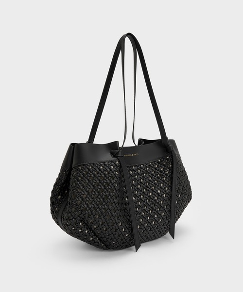 CHARLES & KEITH（チャールズ & キース）の「Calla カルラ ウーブン トートバッグ（トートバッグ・レディース・チョコ/ブラック・L）」の13枚目の写真