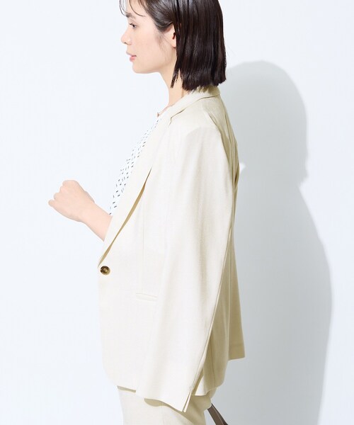 INDIVI（インディヴィ）の「【SETUP可能／快適／シワになりにくい】リネンライクジャケット（テーラードジャケット・レディース・ライトグレー系3/ネイビー/アイボリー・38/15 /13）」の5枚目の写真