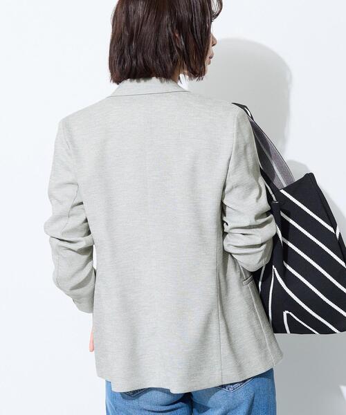 INDIVI（インディヴィ）の「【SETUP可能／快適／シワになりにくい】リネンライクジャケット（テーラードジャケット・レディース・ライトグレー系3/ネイビー/アイボリー・38/15 /13）」の14枚目の写真